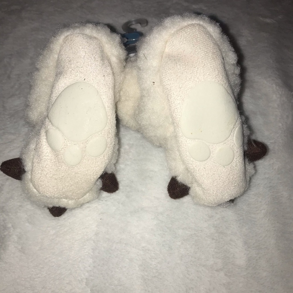 Carter’s Slippers - Picture 3 of 3